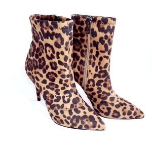 Brand New‼️Jessica Simpson leopard ankle bootie 8M